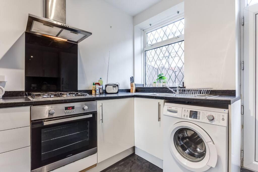 Victorian Terrace, East Ardsley Holiday home
