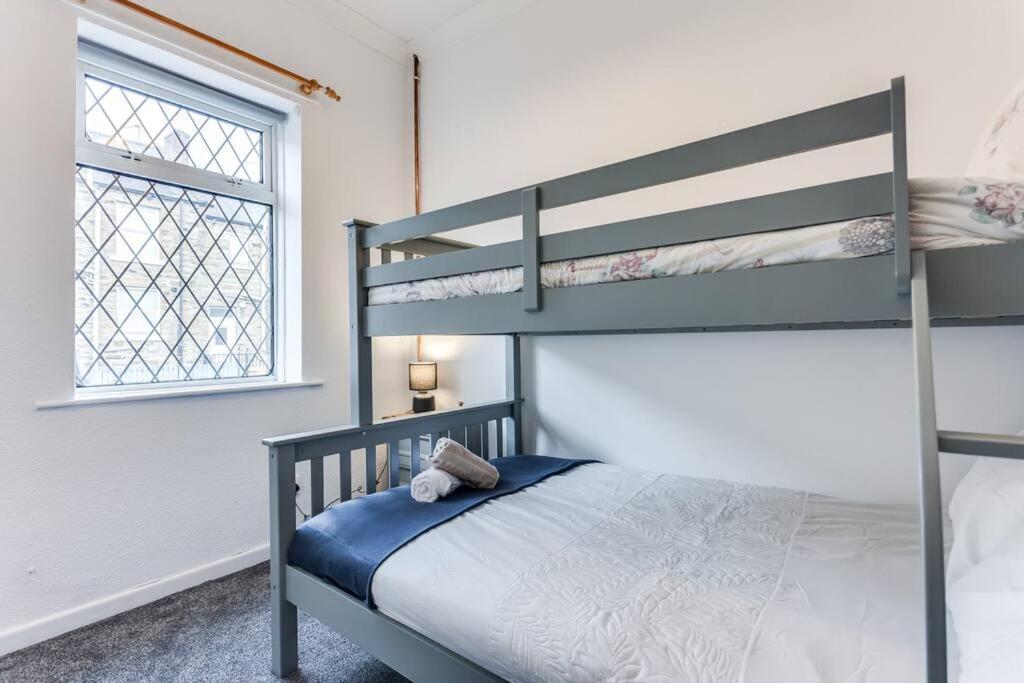 Victorian Terrace, East Ardsley Holiday home