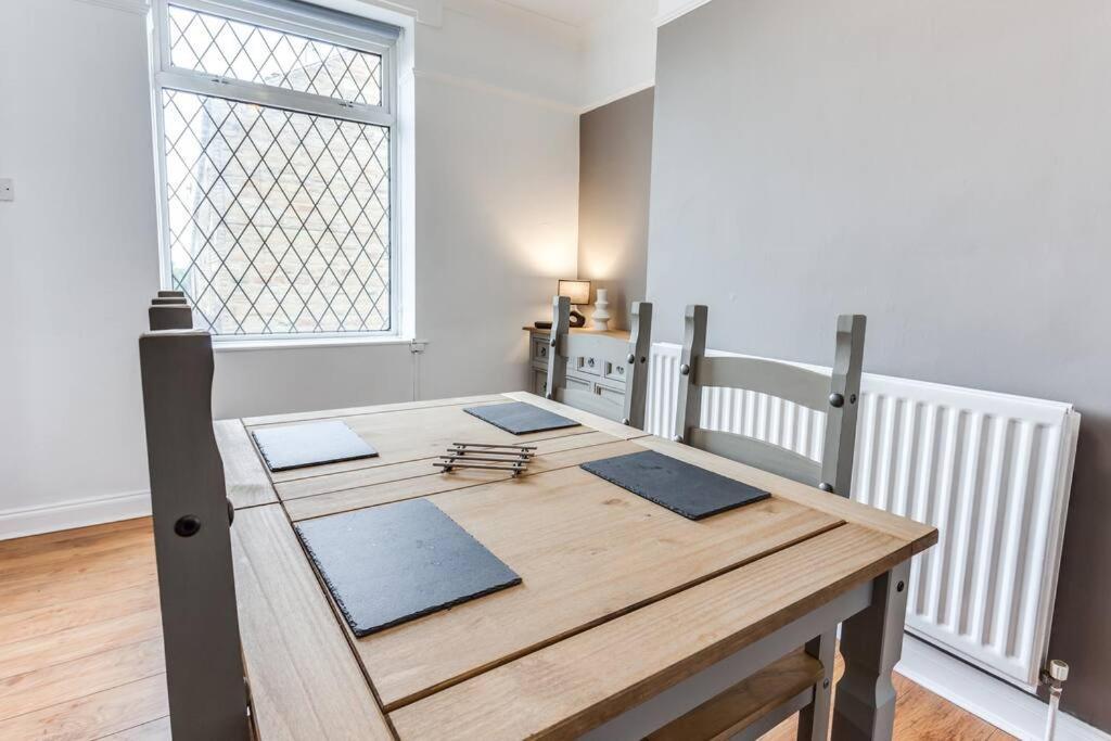 Victorian Terrace, East Ardsley Robin Hood