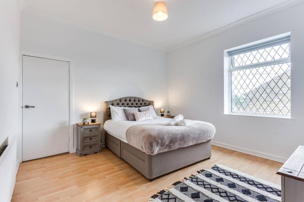 Victorian Terrace, East Ardsley Robin Hood